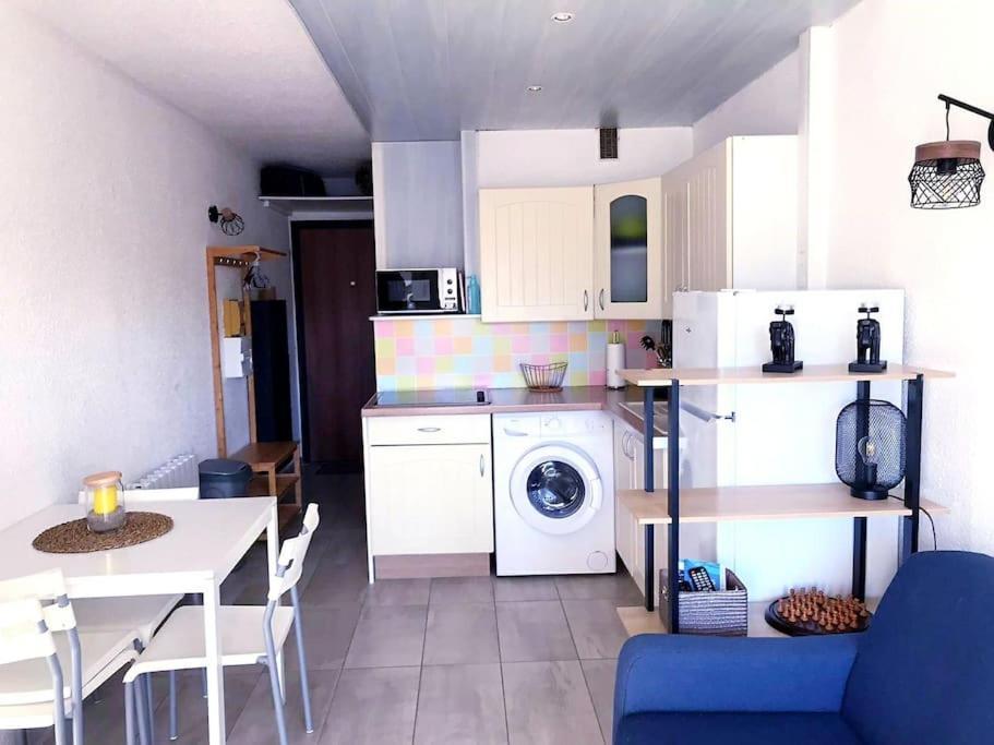 Residence Pointe Vermeille - Charmant Studio Cabine Avec Jolie Vue Sur Le Lac Marin 르발카레스 외부 사진